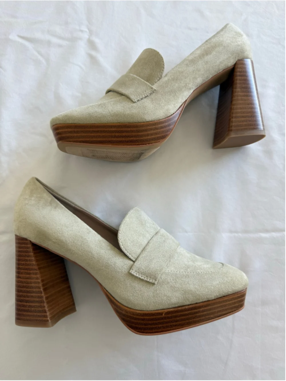 Women's Charles by Charles David Platform Heel loafers Size 8.5 Beige Brown